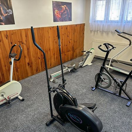 Sport Hotel Gejzirpark Karlowe Wary Zewnętrze zdjęcie